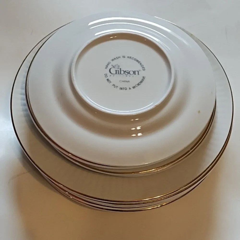 Elegant White With Gold Trim (Set Of 12) - Picture 2 of 10